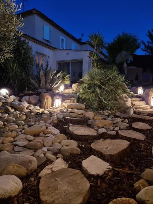 Une Oasis Au Pays De Cezanne Aix-en-Provence Exteriér fotografie